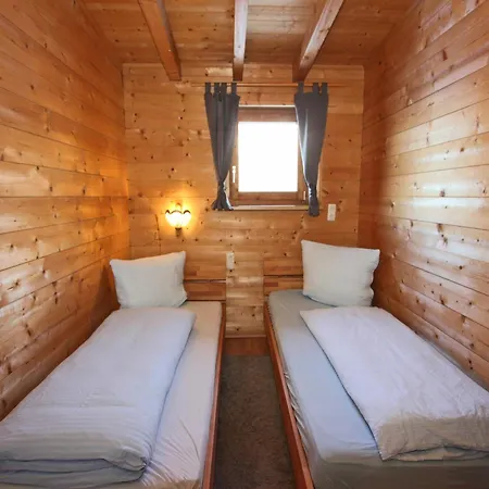 Spacious Near Area In Holiday home *