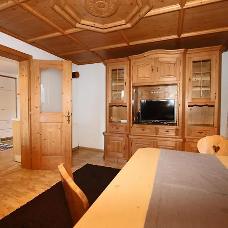 Spacious Near Area In Ferienhaus Kaltenbach