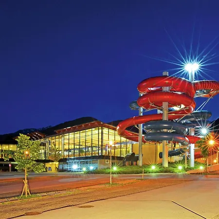 Spacious Near Area In Ferienhaus *