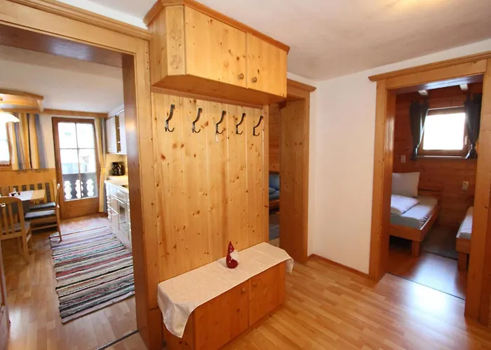 Hébergement de vacances Spacious Near Area In *