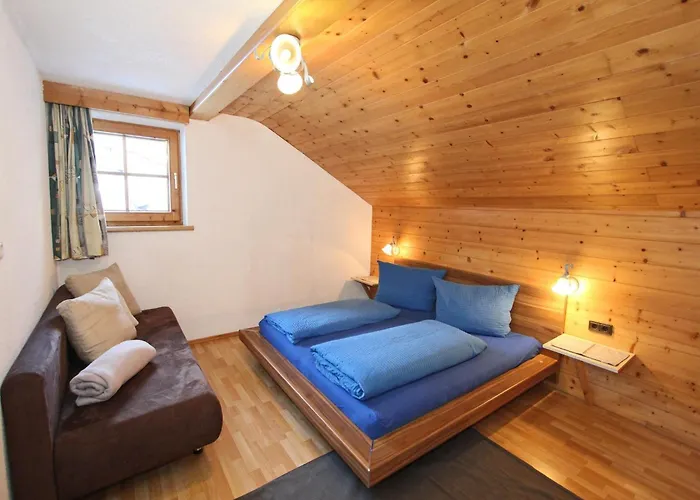 度假居 Spacious Near Area In *