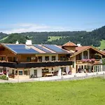 Spacious Near Area In Сasa de vacaciones Kaltenbach