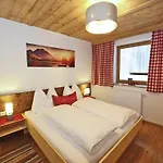 Spacious Near Area In Сasa de vacaciones Kaltenbach