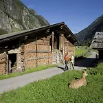 Spacious Near Area In Сasa de vacaciones Kaltenbach