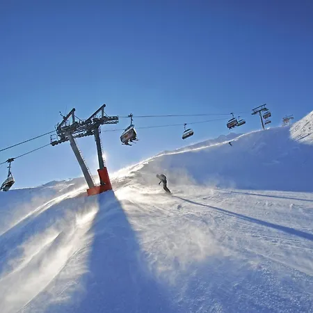 Spacious Near Area In Kaltenbach