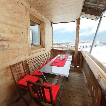 Spacious Near Area In Дом отдыха *